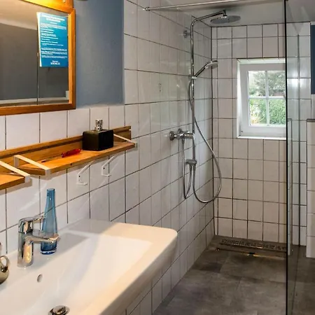 Schoenes-ferienhaus-mit-garten-mid-century-moebeln-in-strand-naehe-avendorf * Avendorf auf Fehmarn
